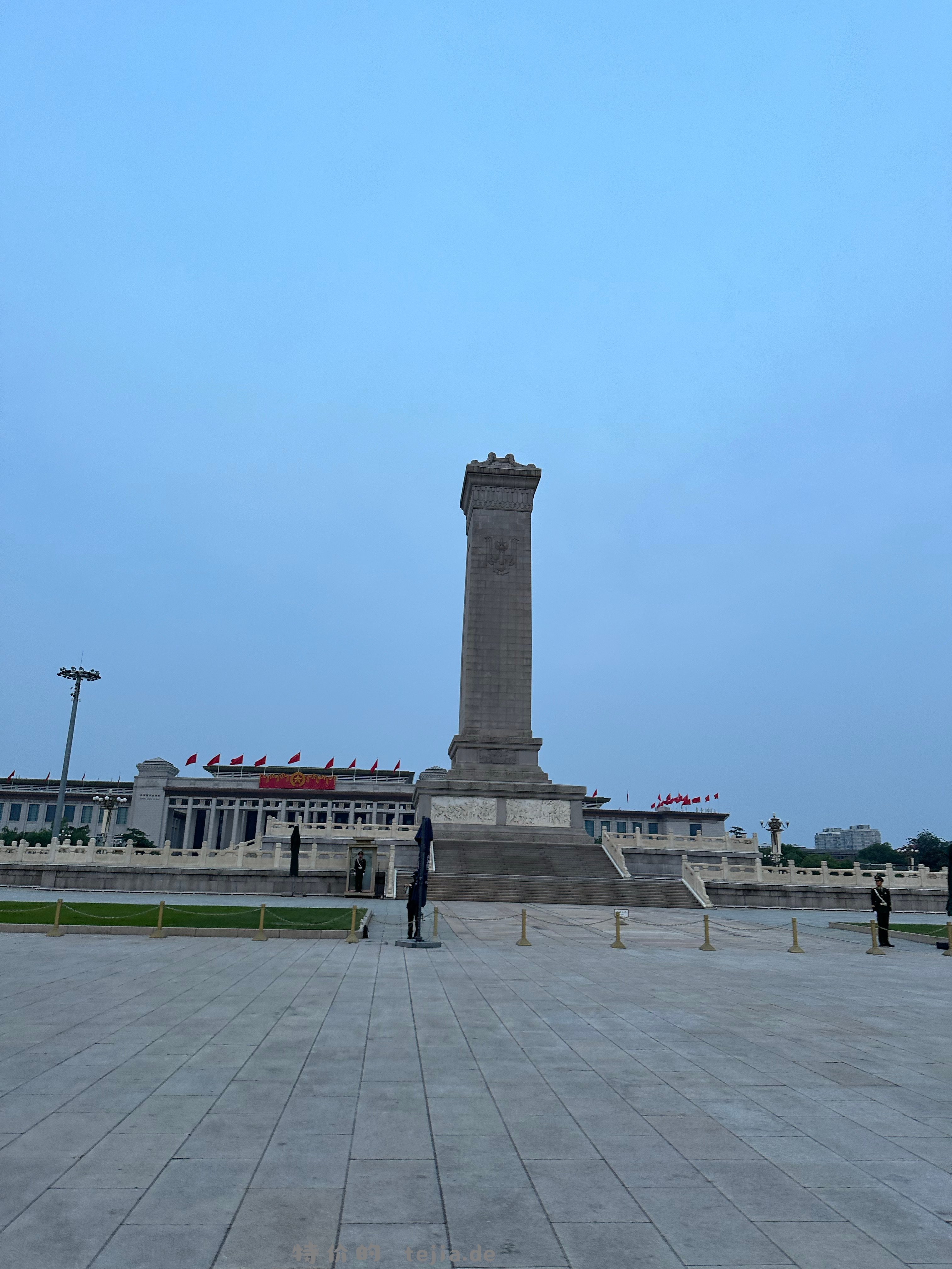 天坛很美 建筑 大树 太值得了 看降旗也很累 大家都是差不多时间来 - 特价的
