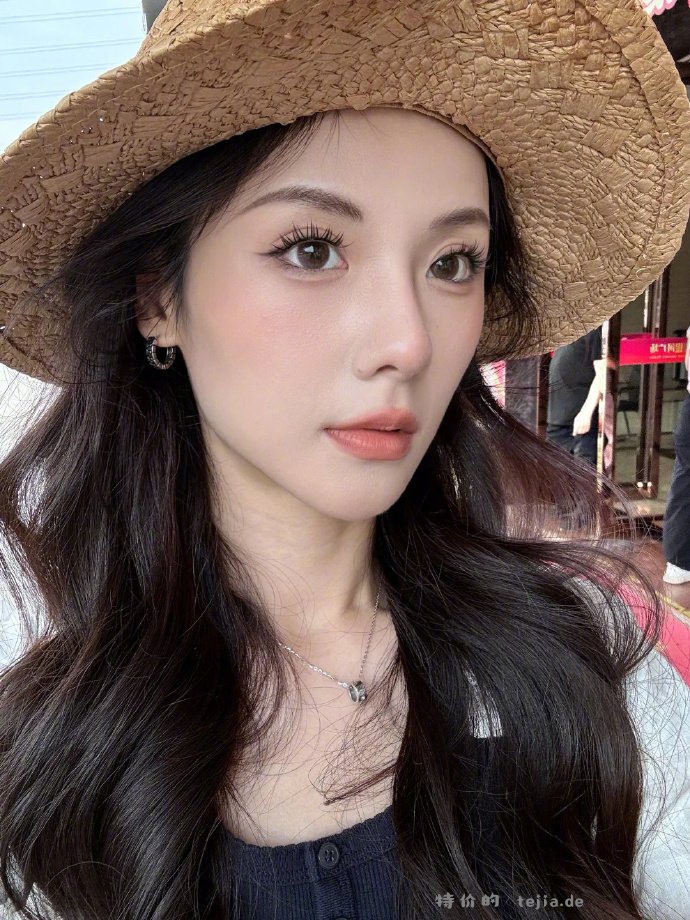 毛戈平小金扇粉饼7g 166元 - 特价的